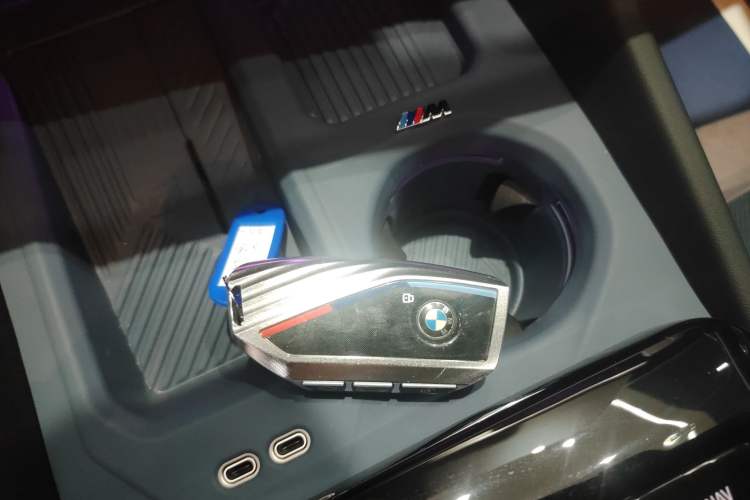 Used BMW 5 Series 2024 530Li Luxury Edition M Sport Package