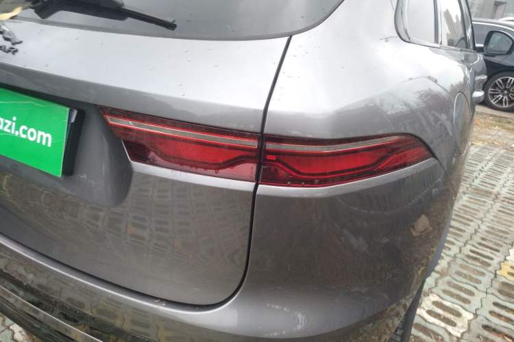 Used Jaguar F-PACE 2024 P250 R-Dynamic SE