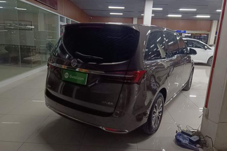 Used Buick GL8 2023 Land Executive Class Comfort Model