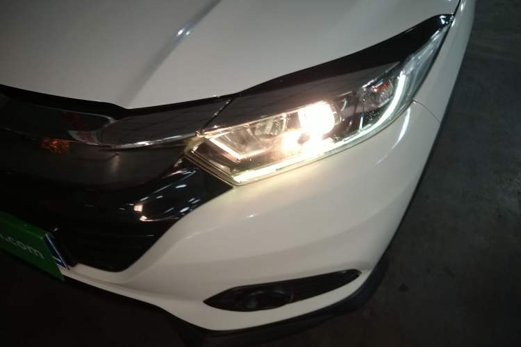 Used Honda Vezel 2020 1.5L CVT Pioneer Edition
