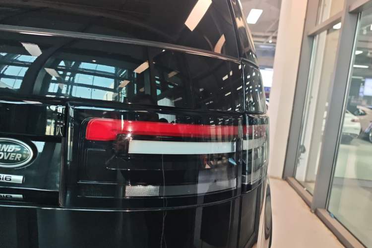 Used Land Rover Discovery 2020 3.0 SC V6 SE