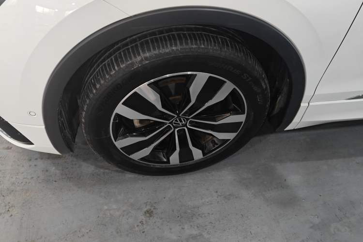 Used Volkswagen Tiguan L 2024 330TSI Automatic Two-Wheel Drive R-Line Enhanced Edition