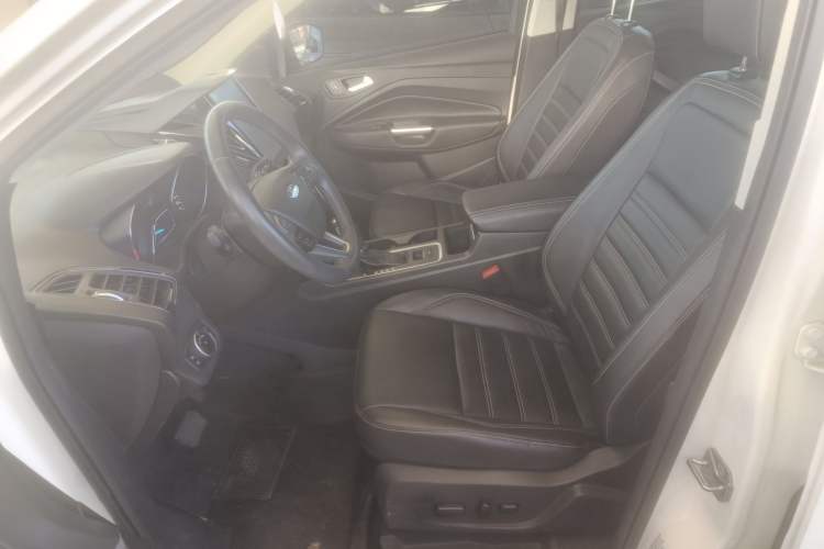 Used Ford Kuga 2019 EcoBoost 180 Two-Wheel-Drive Titanium Plus Model China VI Standard
