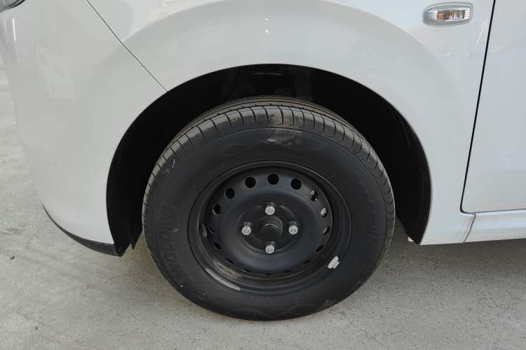 Used Wuling Hongguang New Energy 2024 All-Electric Model 300KM Standard Version
