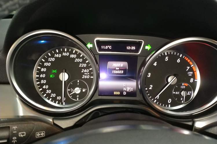 Used Mercedes-Benz M-Class 2014 ML 320 4MATIC