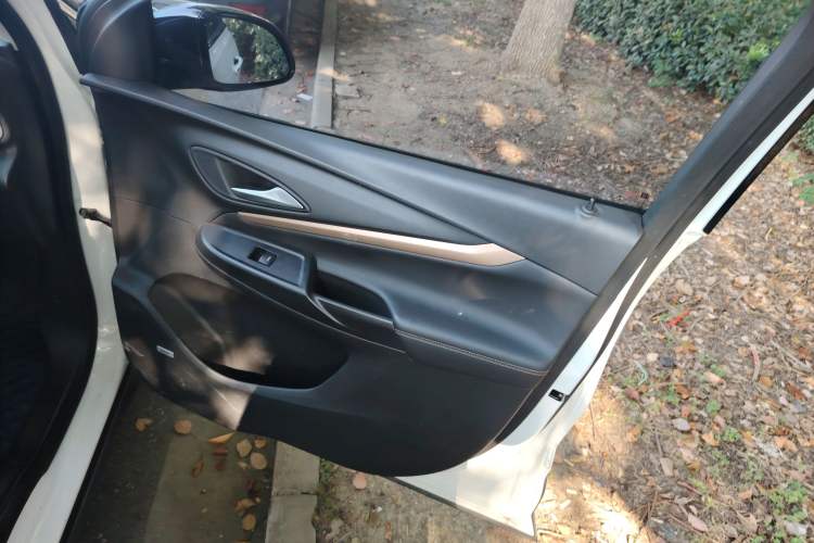 Used Buick Velite 7 2020 652E Connected Smart Car
