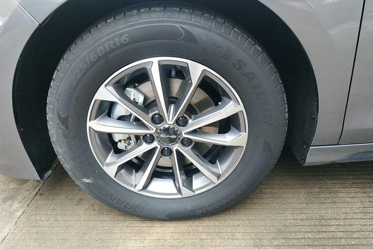 Used BYD Destroyer 05 2024 HONOR Edition DM-i 55KM Luxury Model
