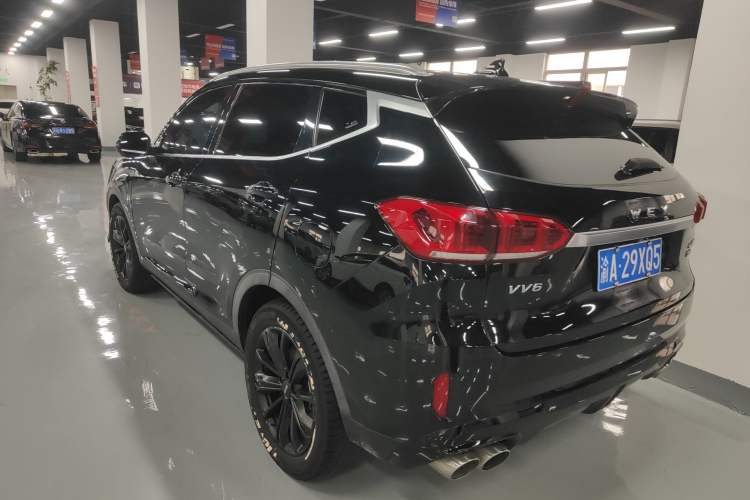 Used Wey VV6 2021 2.0T Two-Wheel Drive Smart Plus
