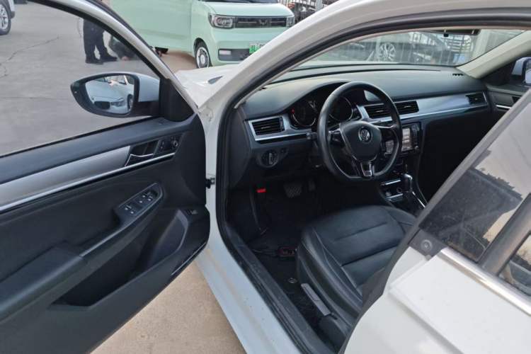 Used Volkswagen Bora 2017 1.6L Automatic Comfort Model
