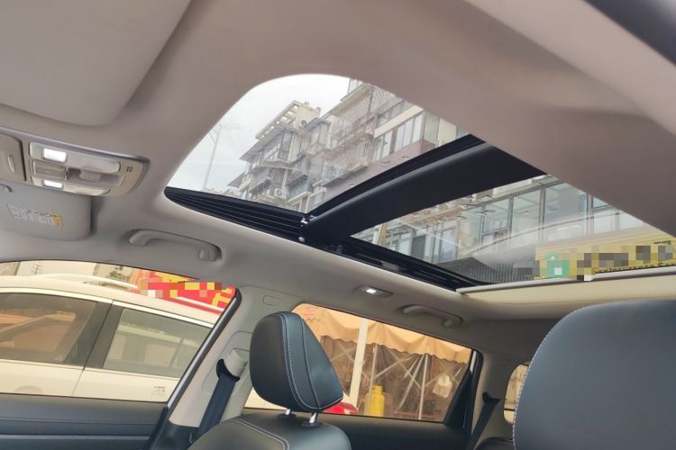 Used Geely Auto Emgrand X7 Sport 2018 1.8TD Automatic Two-Wheel Drive Smart Connect 4G Internet Edition
