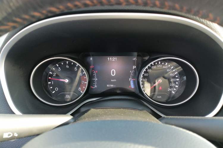 Used  Compass 2017 200T Automatic Family Edition
