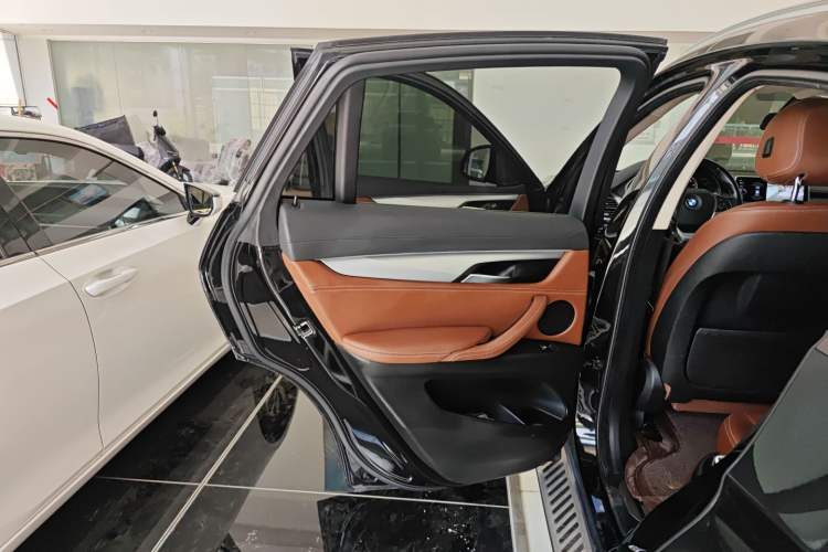 Used BMW X6 2017 xDrive35i Leading Model
