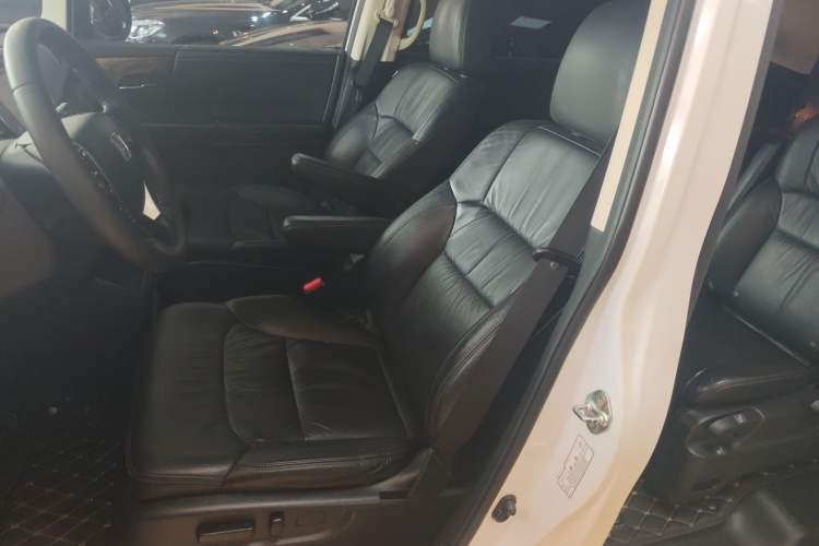 Used Honda Odyssey 2015 Updated Version 2.4L Smart Edition