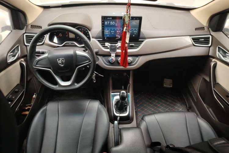 Used Baojun 310W 2017 1.5L Manual Comfort Model China V Standard