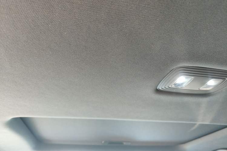 TDK.VehicleDetails.img