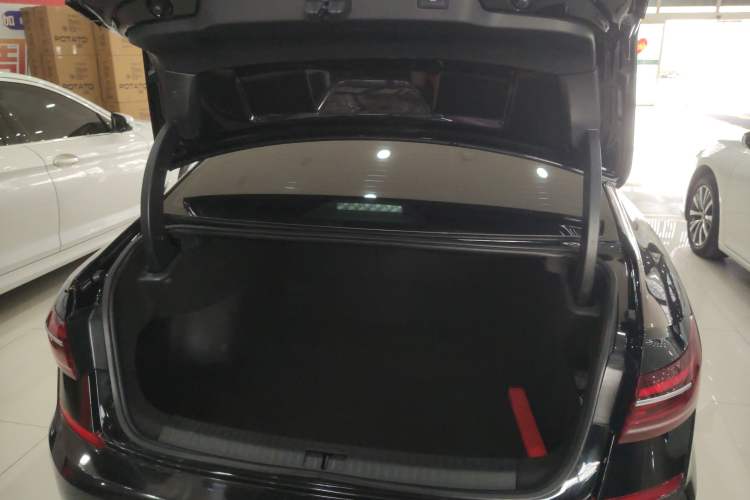 Used Volkswagen Passat 2023 Restyled 330TSI Starry Luxury Edition
