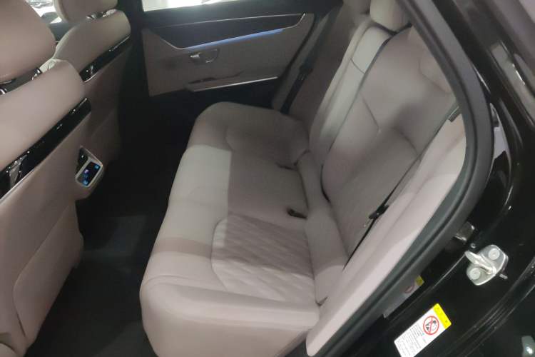 Used BYD Han 2025 EV with 701 km of Laser Radar-Enabled Intelligent Driving
