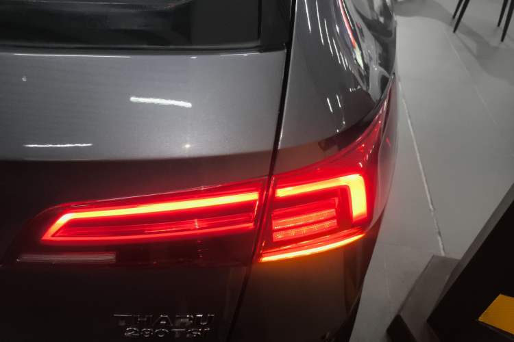 Used Volkswagen Tharu 2020 280TSI Two-Wheel Drive Luxury Edition China VI Standard
