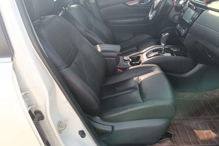 Used Nissan X-Trail 2017 2.5L CVT Luxury Edition 4WD
