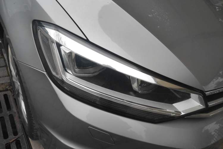 Used Volkswagen Touran 2018 Volkswagen Touran L 280TSI DSG Comfort Edition 6-seater