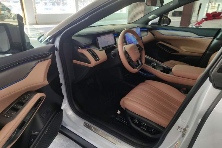 Used BYD Song L EV 2025 Intelligent Driving Version 662 km LiDAR Excellence Edition