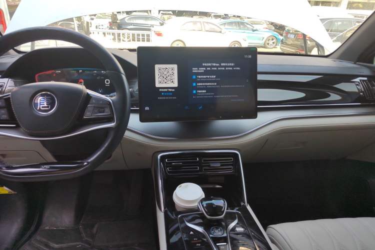 Used BYD Tang New Energy 2022 EV 635 km All-Wheel-Drive Flagship Model
