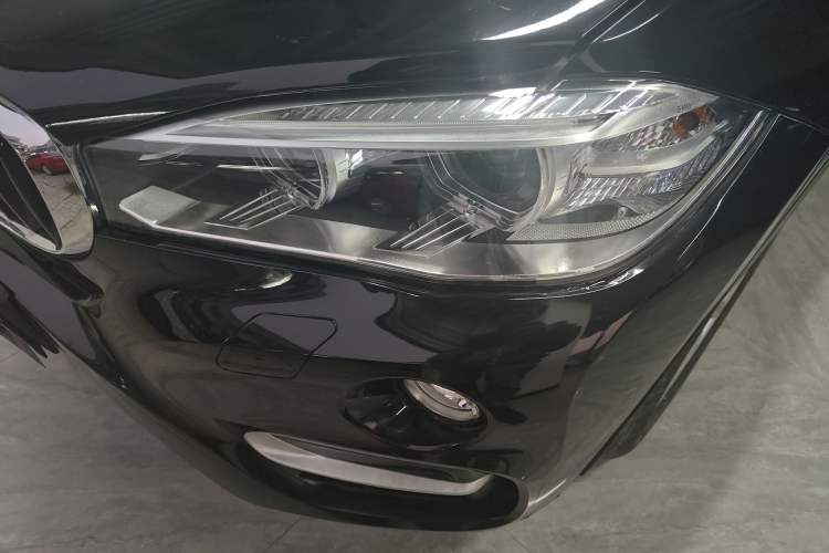 Used BMW X6 2015 xDrive35i Leading Model