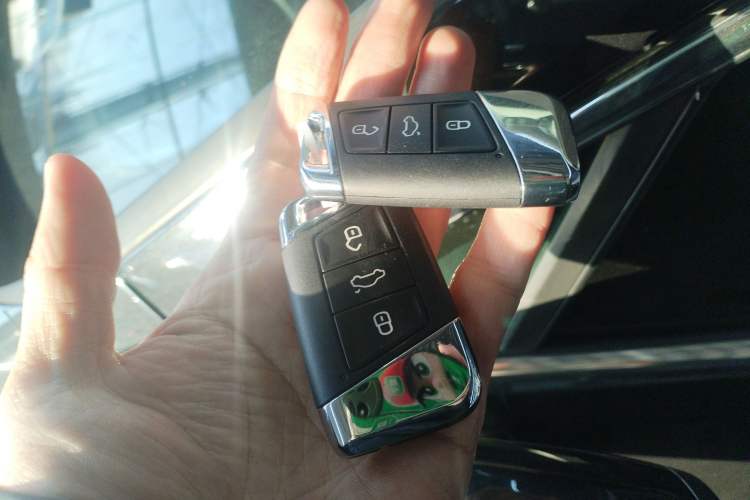 Used Volkswagen Magotan 2020 330TSI DSG Leading Model
