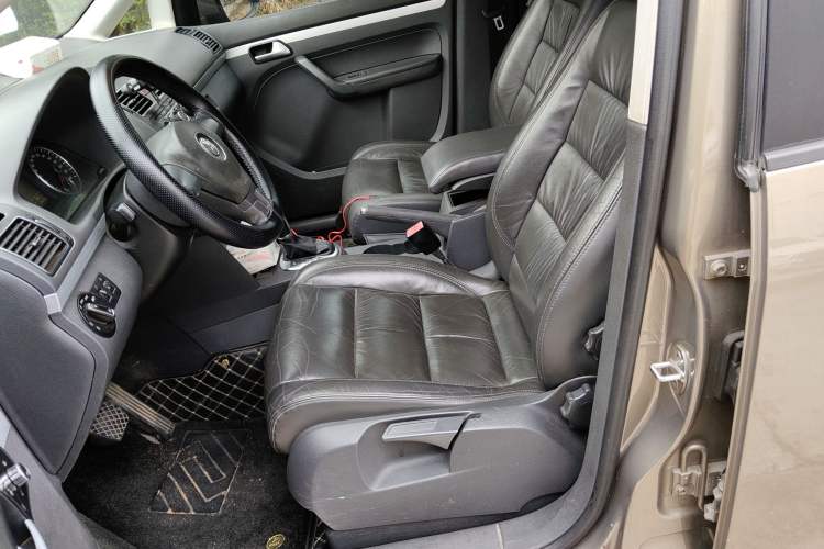 Used Volkswagen Touran 2015 1.4T DSG Comfort Edition 5 Seats