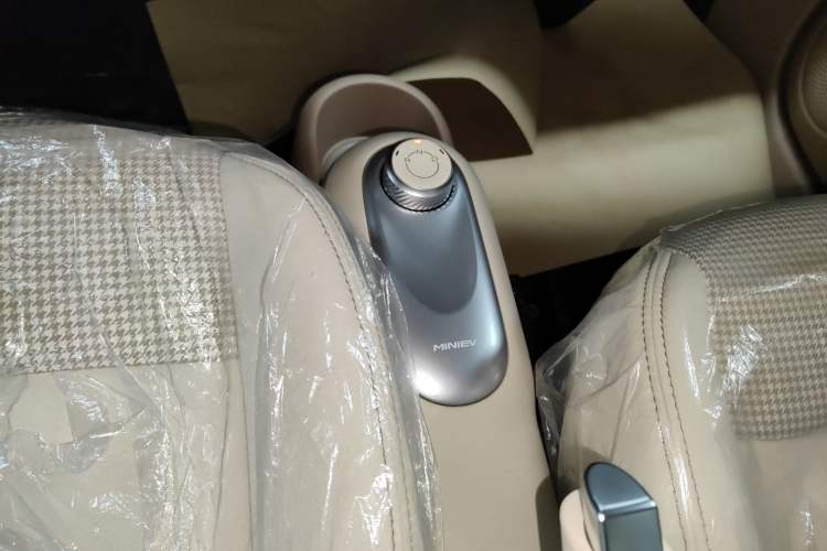 Used Wuling Hongguang MINIEV 2025 Four-Door Version Advanced Edition