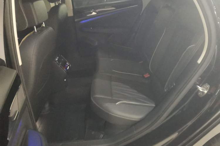 Used Volkswagen Passat 2022 330TSI Starry Luxury Edition
