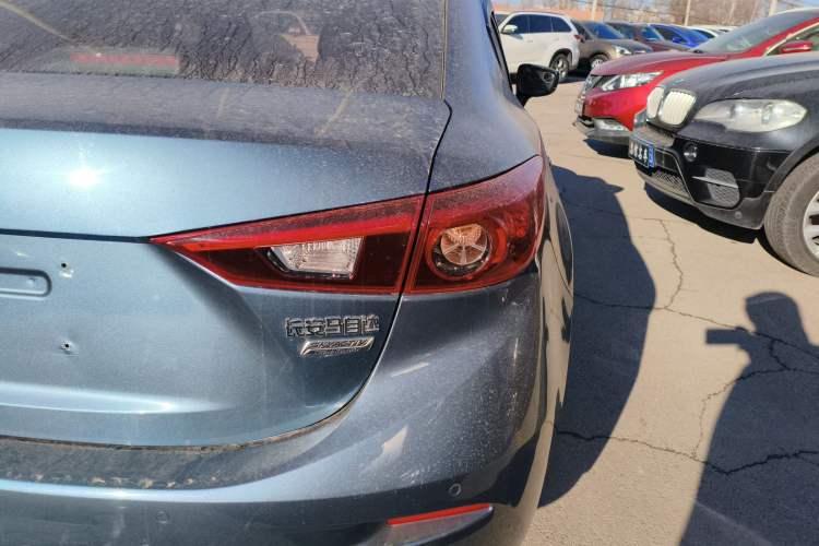 Used Mazda Mazda 3 Axela 2017 Sedan 1.5L Automatic Luxury Model Emission Standard China V
