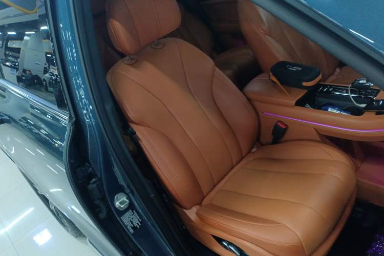 Used Hima AITO M7 2024 1.5T Intelligent Driving 4WD Ultra Version 6 Seats
