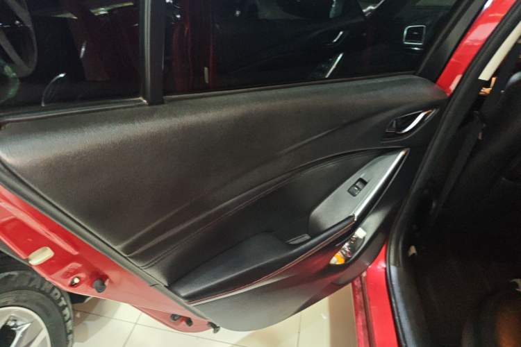 Used Mazda Atenza 2013 2.0L Standard Version
