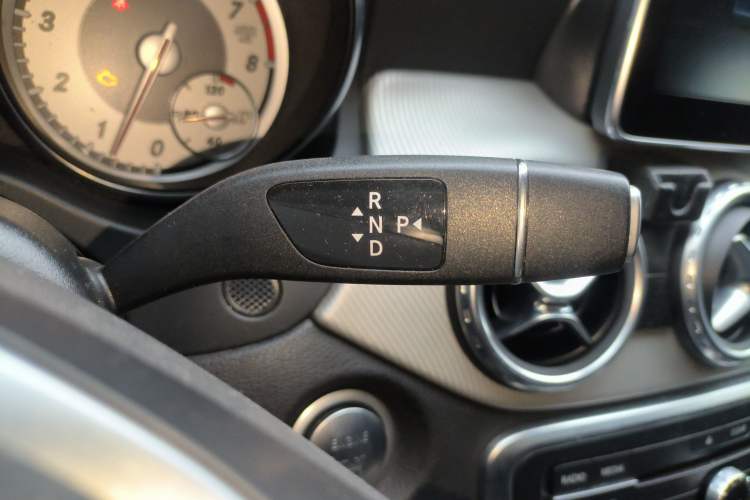 Used Mercedes-Benz GLA 2016 GLA 220 4MATIC Luxury Model
