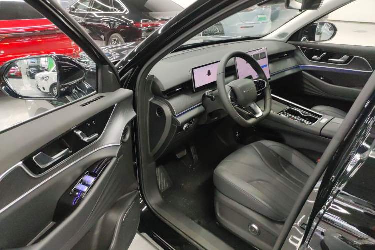 Used Chery Fengyun T9 2024 120 Long-Range Luxury Version 5 Seats Lithium Iron Phosphate
