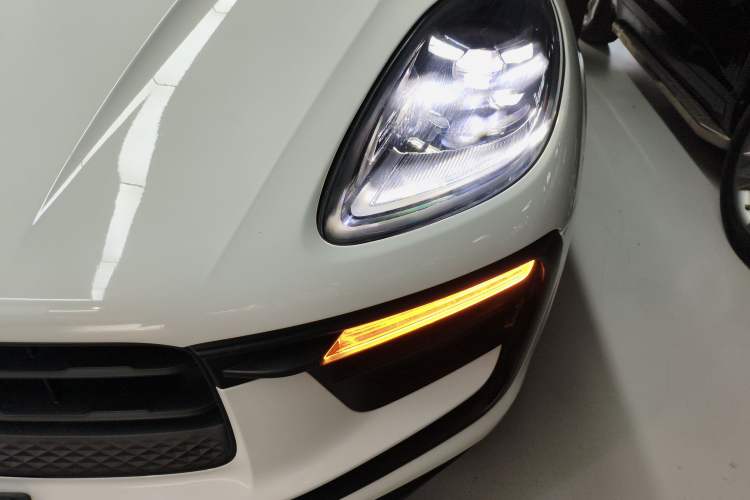 Used Porsche Macan 2023 Macan 2.0T
