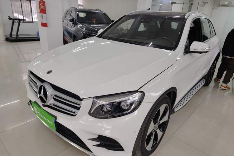 Used Mercedes-Benz GLC 2018 Refreshed GLC 300 4MATIC Dynamic Edition