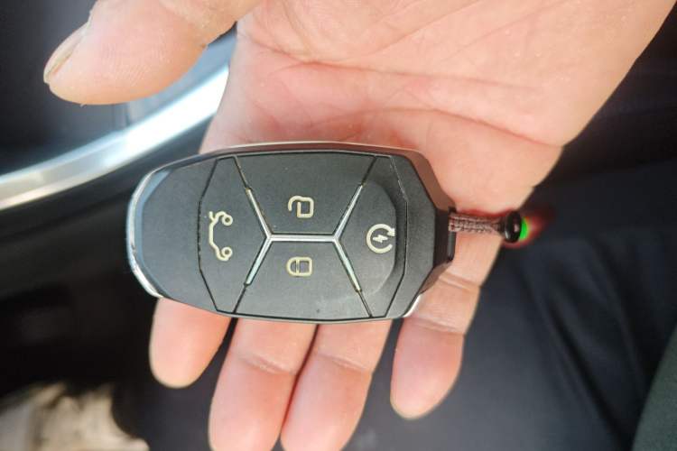 Used Lynk & Co 01 2017 2.0T Two-Wheel Drive Zhaopu Version
