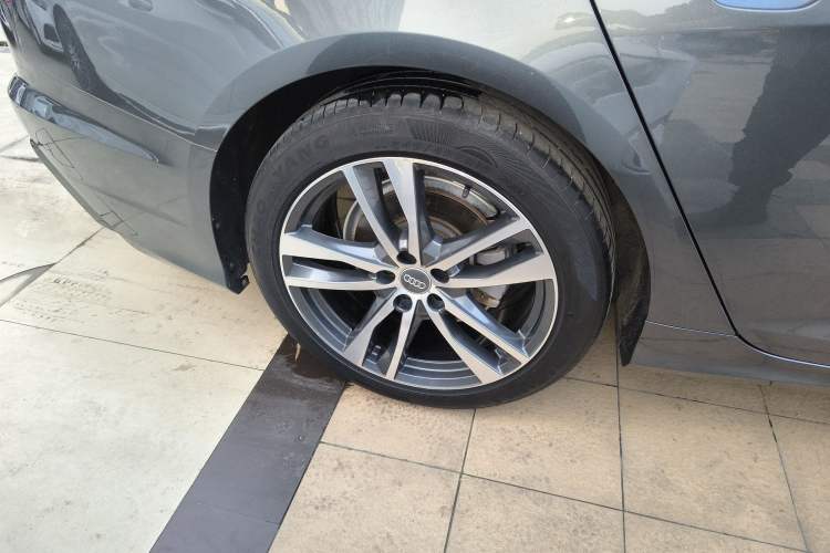 Used Audi A6L 2019 40 TFSI Luxury Dynamic Model
