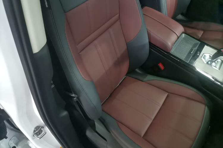 Used Land Rover Range Rover Evoque New Energy 2023 Aurora L P300e Plug-in Hybrid Electric Version