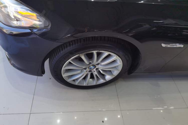 Used BMW 5 Series 2014 525Li Luxury Design Package
