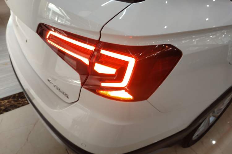 Used Volkswagen C-TREK 2018 1.5L Automatic Comfort Model
