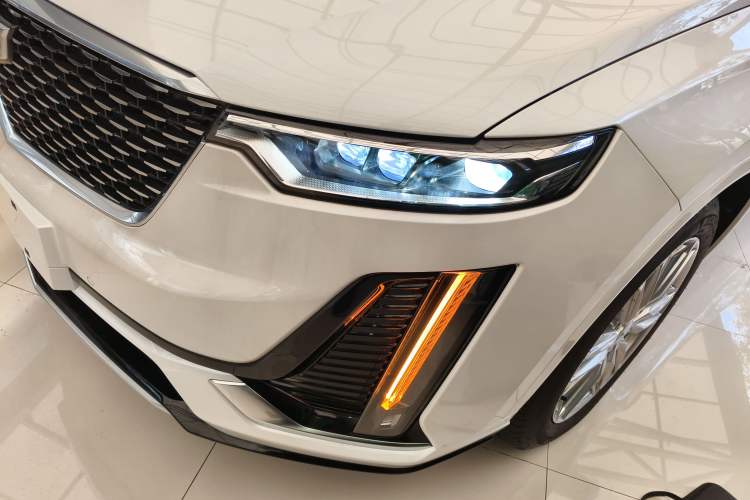 Used Cadillac XT6 2022 2.0T Six-Seater Four-Wheel Drive Luxury Version