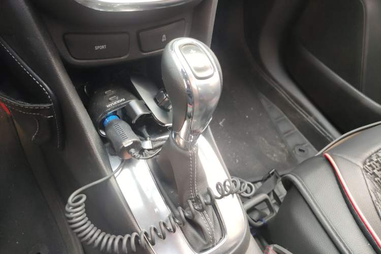 Used Buick Encore 2015 1.4T Automatic Two-Wheel Drive Urban Elite Version