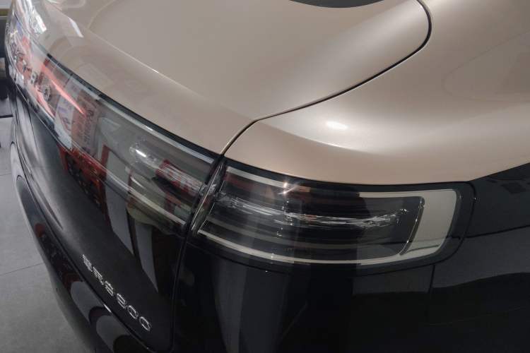 Used Hima S800 2025 Model, Range-Extended Starlight Premium Edition, 5 Seats