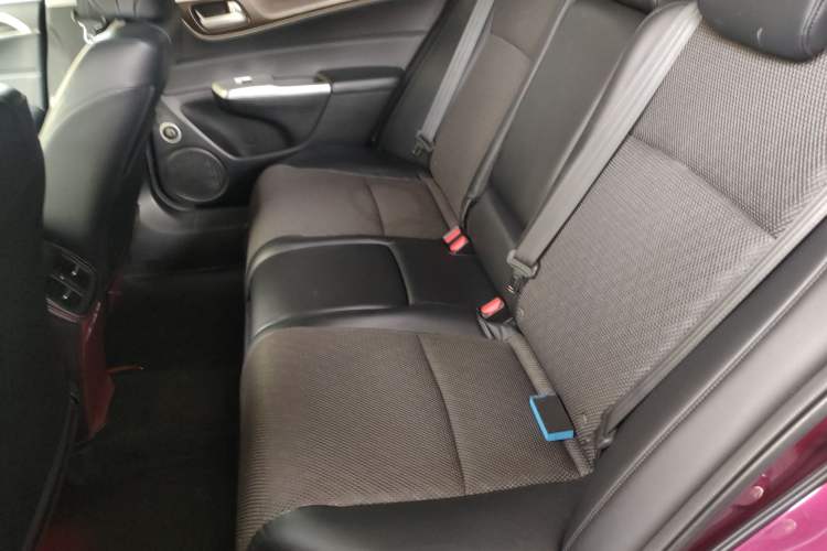 Used Honda Jade 2017 1.8L automatic Comfort version 5 seats