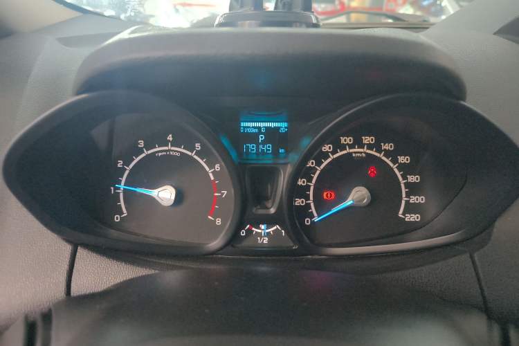 Used Ford EcoSport 2013 1.5L Automatic Fashion Model
