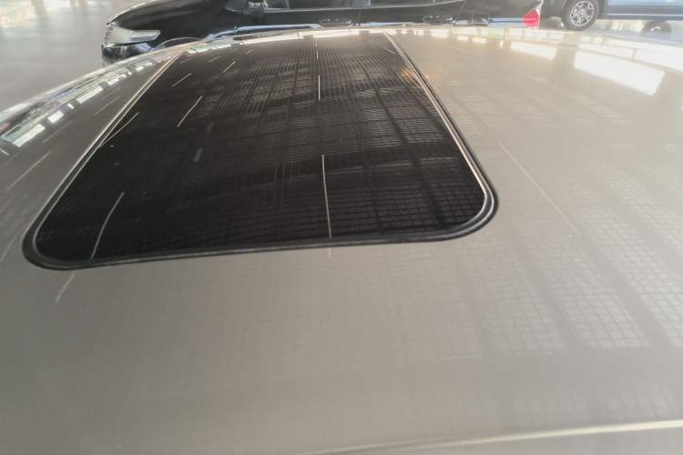 Used Skoda Rapid 2013 1.6L Automatic Smart Selection Model
