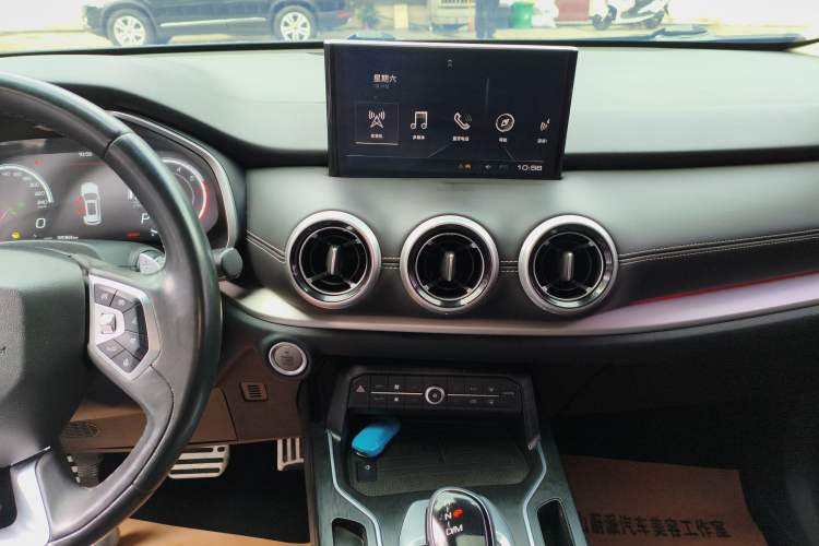 Used Wey VV6 2018 2.0T Two-Wheel Drive Flagship Version China V Standard
